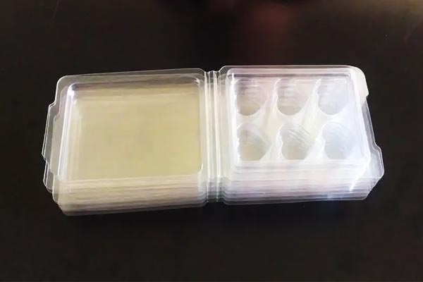 為什么兩塊不同顏色的塑料用激光無法焊接到一起？(圖1)